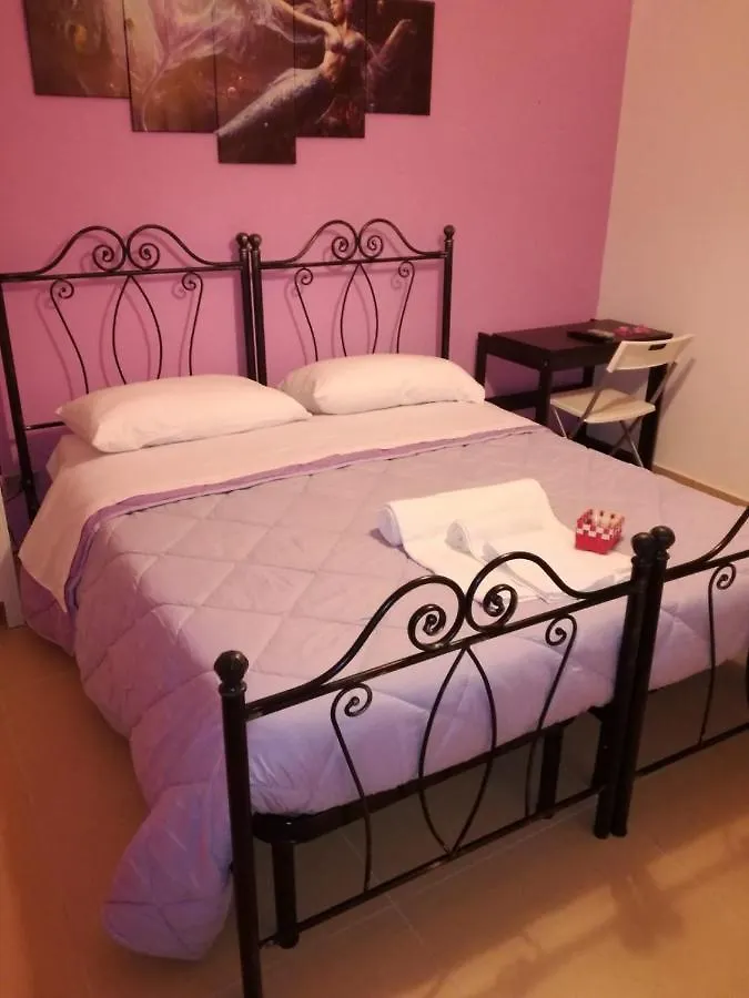 Bed & Breakfast Bed And Breakfast Le Sirene 2.0 Bari Italy